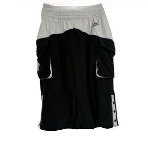 Nike Sportswear Thunder Skirt Black/ Grey Girls Size XL Pull On Fleece Pockets
